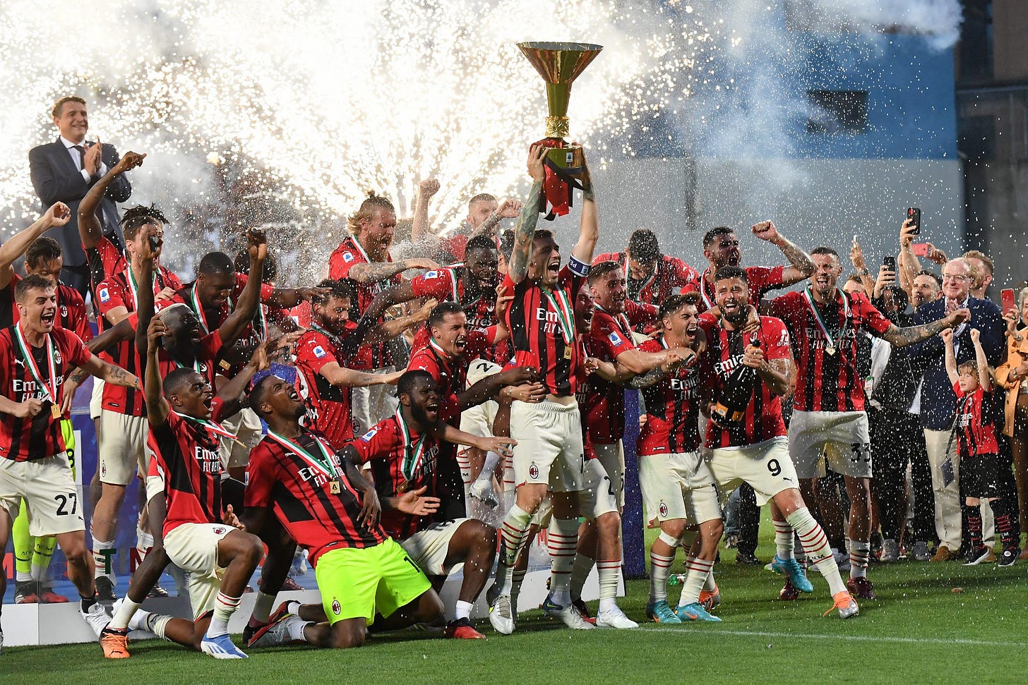 AC Milan win first Serie A title since 2011 - SportsDesk