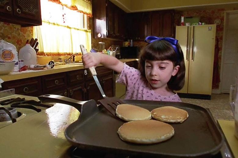 Learn how to make Matilda's pancakes | Cinekid