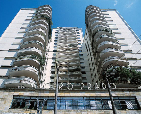 Fachada do Condomínio Cícero Prado.