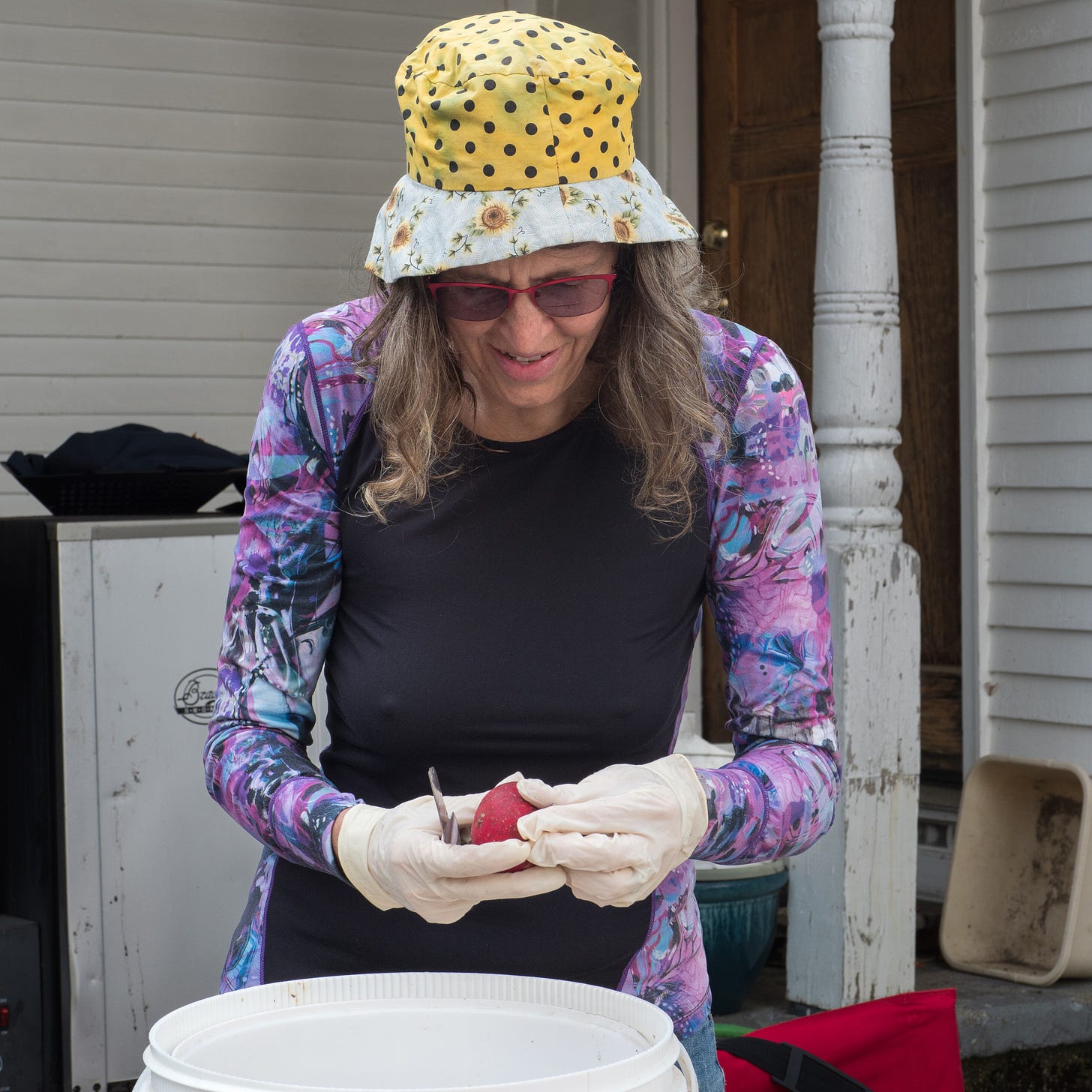 Angelika does apple prep