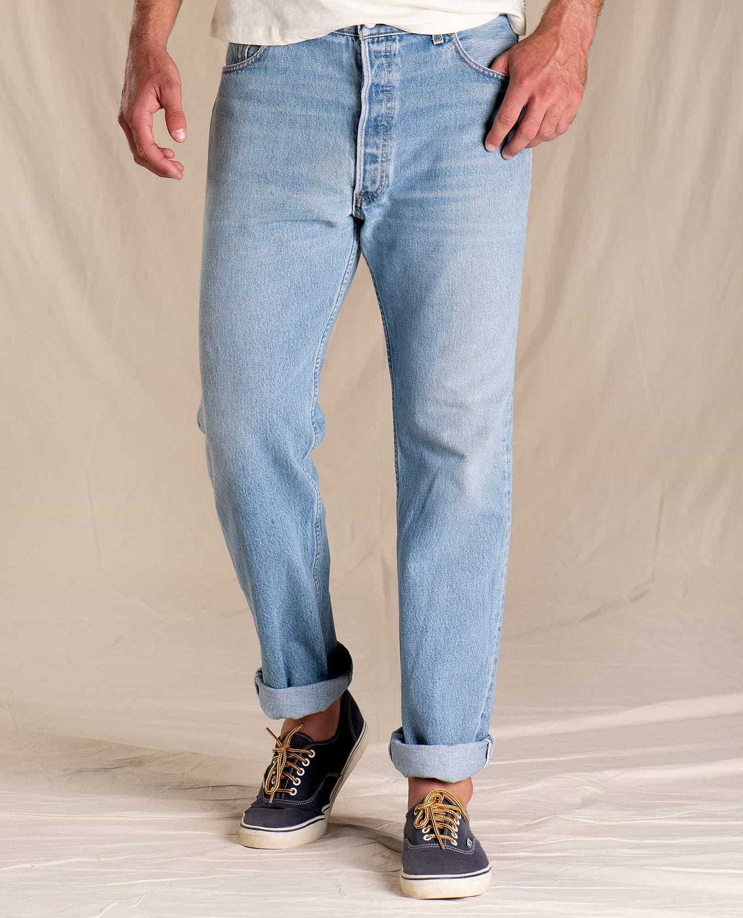 T2442925-Medium-Wash_93e20e54-899a-468a-8a34-452bf6d0cc2a.jpg