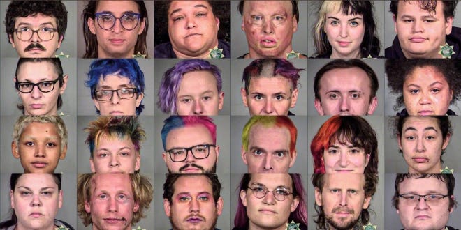 Foto-foto tahanan anggota Antifa yang tertangkap dengan rambut yanng dicat warna warni.