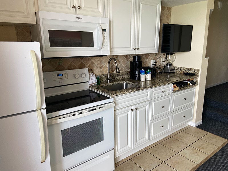 Beach Colony Resort Review: Kitchen