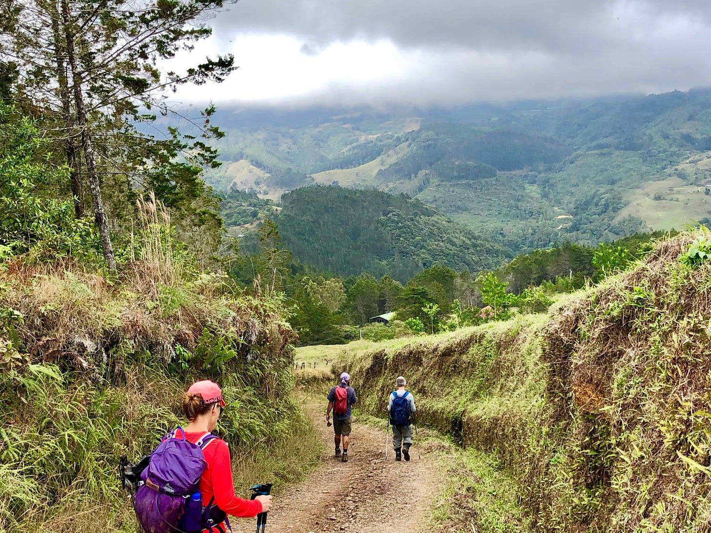 Hiking El Camino de Costa Rica.