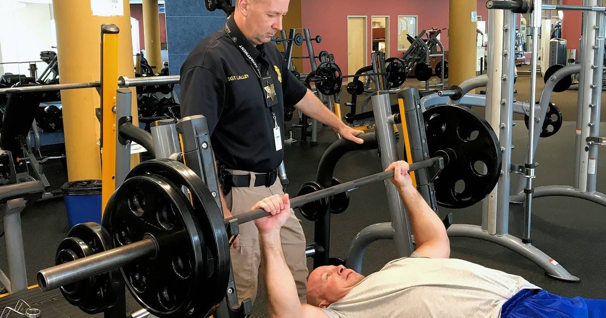 Few departments require police officers to pass yearly fitness test