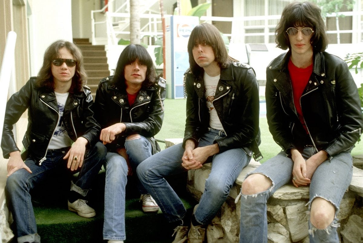 How Led Zeppelin&#39;s &#39;Communication Breakdown&#39; Influenced the Ramones&#39; Sound