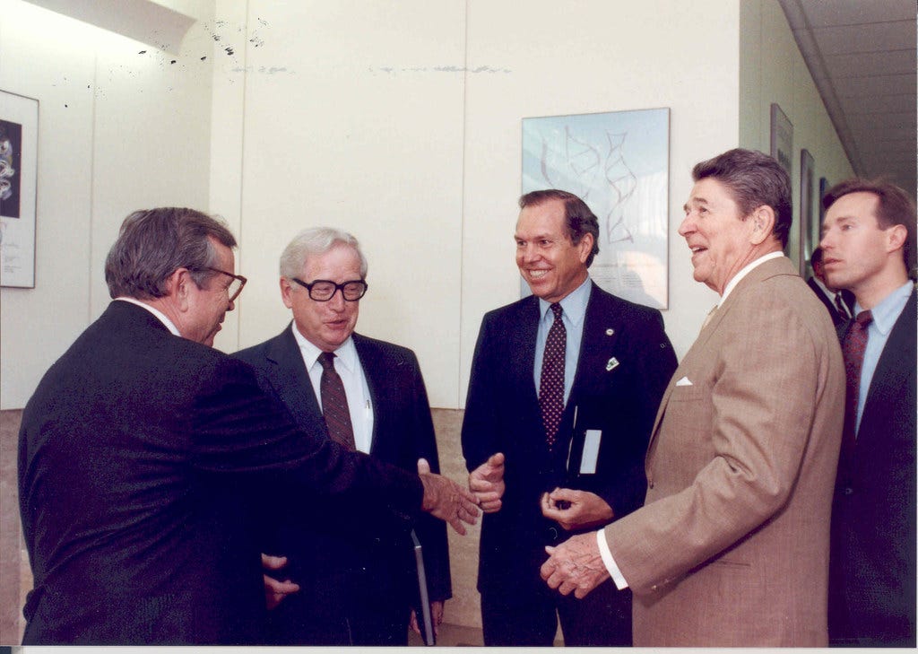 "Reagan’s 1987 visit to the NIH Clinical Center" by National Institutes of Health (NIH) is licensed under CC BY-NC 2.0.