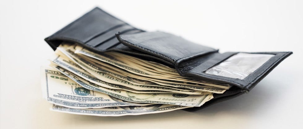 The Only 5 Things You Need in Your Wallet | DaveRamsey.com