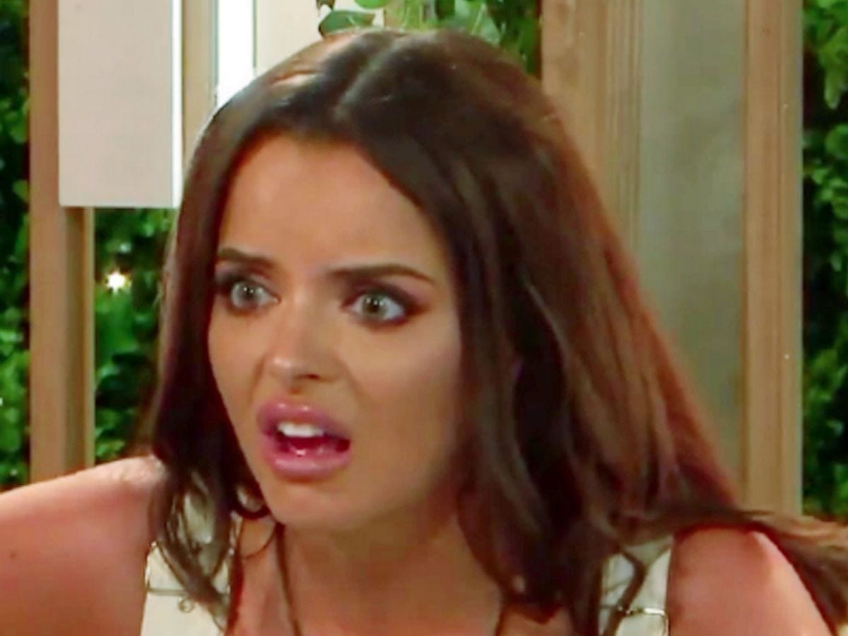 Love Island&#39;s Maura&#39;s killer one-liners as she brands the boys a &#39;shower of  p****&#39; - Mirror Online