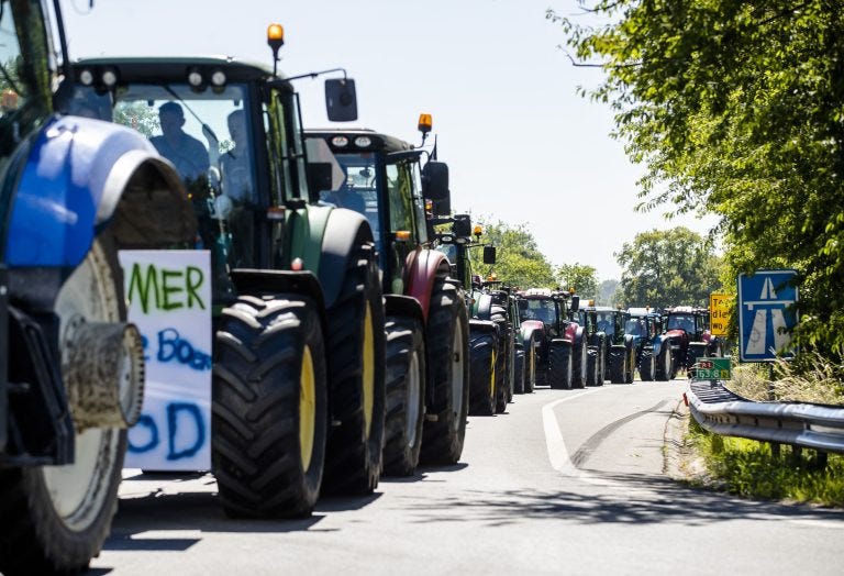 Thousands of Dutch Farmers Protest Government's Plan to Reign in ...