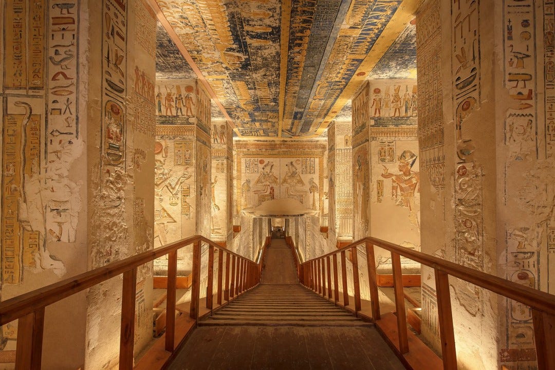 Photo of Egyptian tomb courtesy of Pixabay
