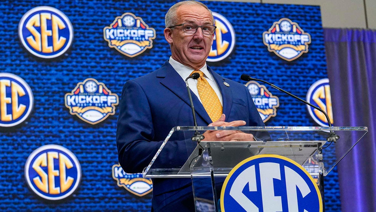 SEC Media Days 2022: Commissioner Greg Sankey shoots down league expanding  in reaction to Big Ten moves - CBSSports.com