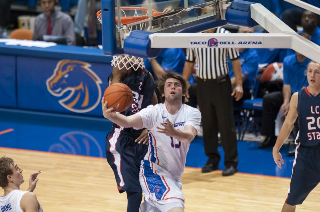 Duncan at the rim - Courtesy Wankun Sirichotiyakul via Boise State Athletics