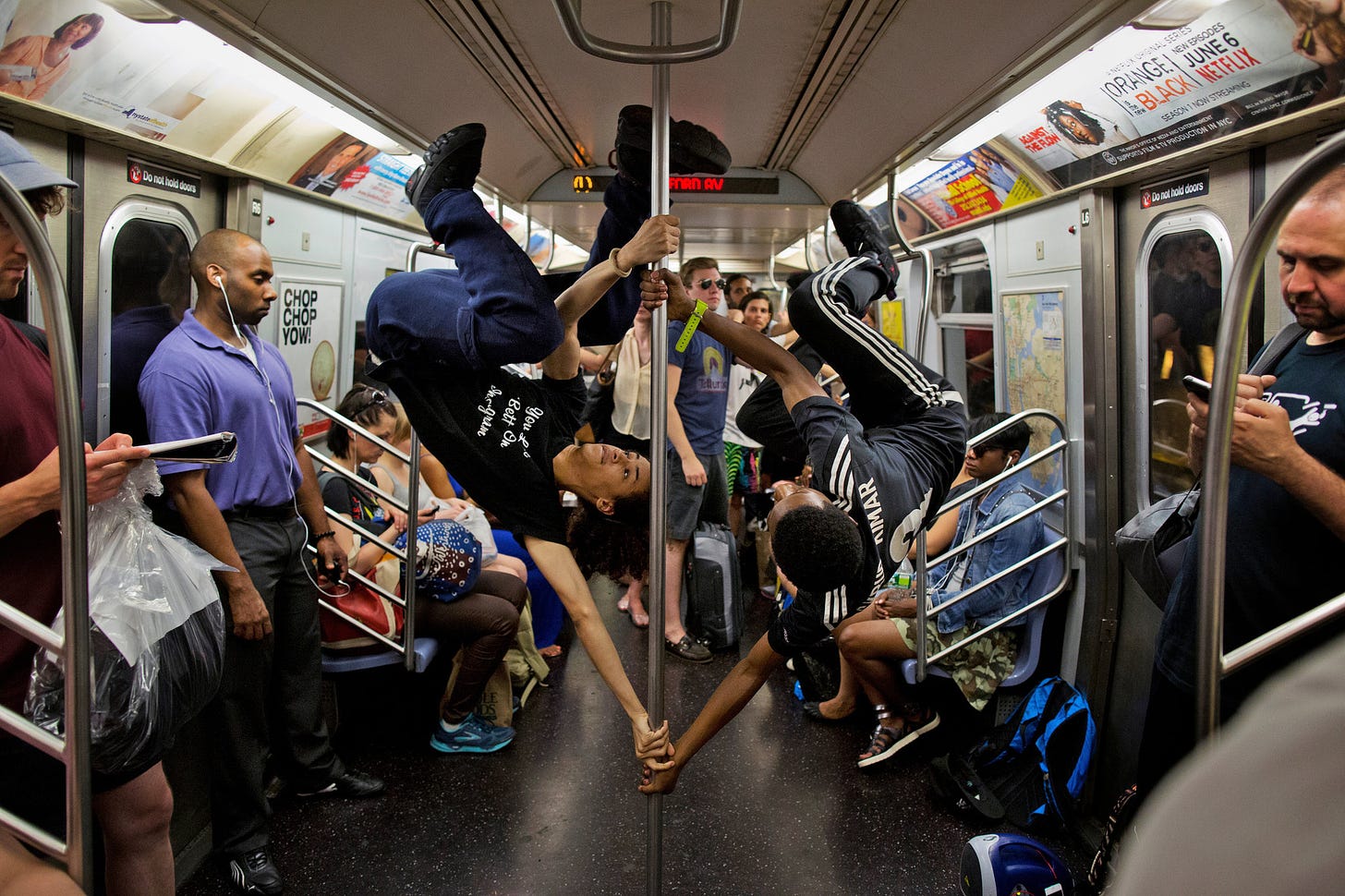 Subway Performances Can Be a Wonder of Grit and Grace - The New York Times