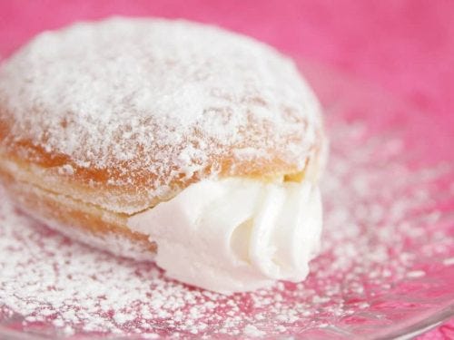 Incredible White Cream Filling For Donuts Recipe - Cake Decorist