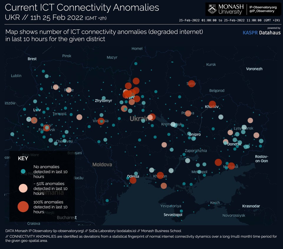 r/dataisbeautiful - A map of Ukraine's degrading internet infrastructure [OC]