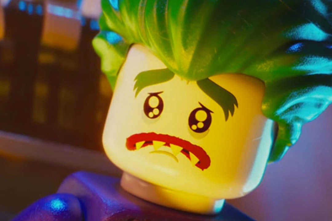 Batman Breaks Joker's Heart in New 'LEGO Batman Movie' Spot