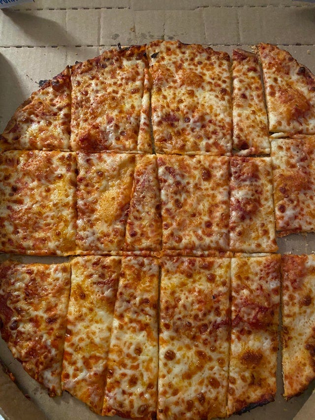 r/mildlyinfuriating - The way Domino’s cut my pizza