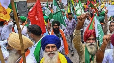 200 farmers reach Jantar Mantar for protest against farm laws amid  Parliament session