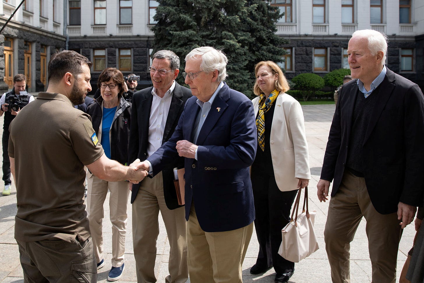 McConnell and Other Republican Senators Make Secret Visit to Ukraine - The  New York Times