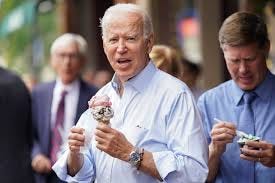 Everything on the menu, today's strawberry flavor" Biden grabs ice cream  and 'clicks' with citizens - Newsdir3