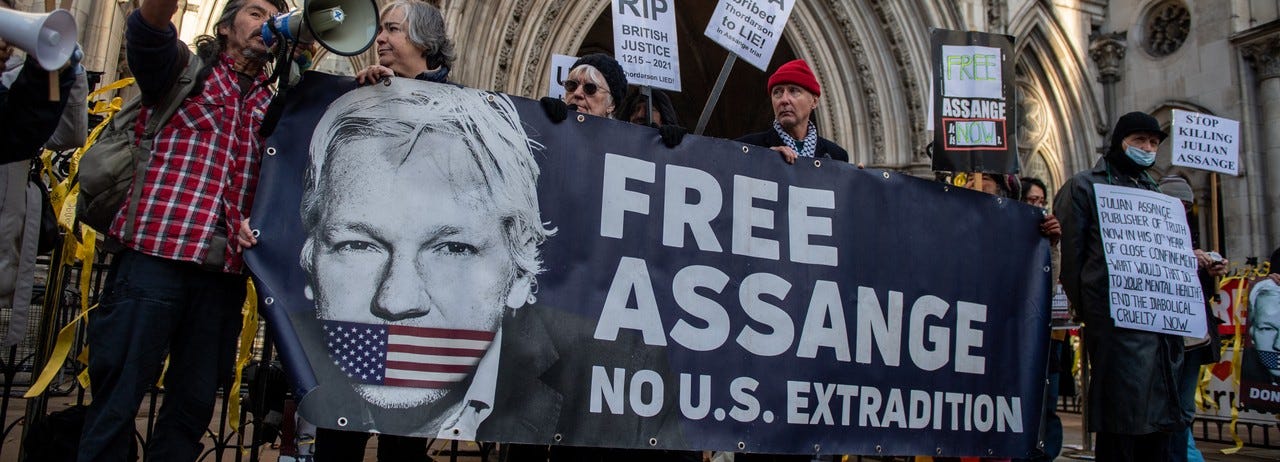Free Assange protest