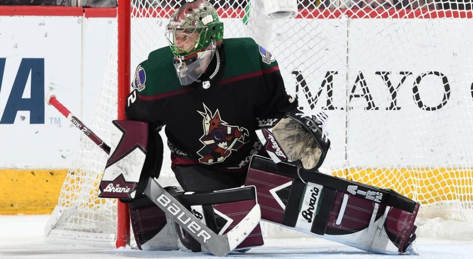 Coyotes' Antti Raanta leaves game with lower-body injury