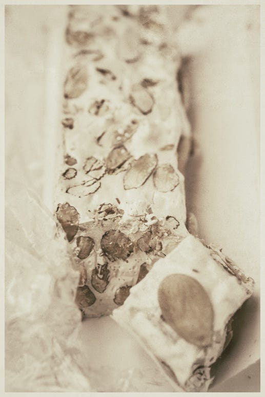 Torrone with almonds