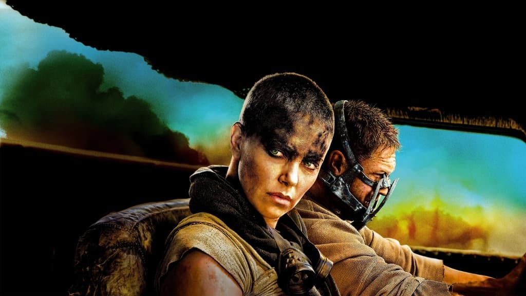Charlize Theron e Tom Hardy em cena do filme "Mad Max: Fury Road", de George Miller