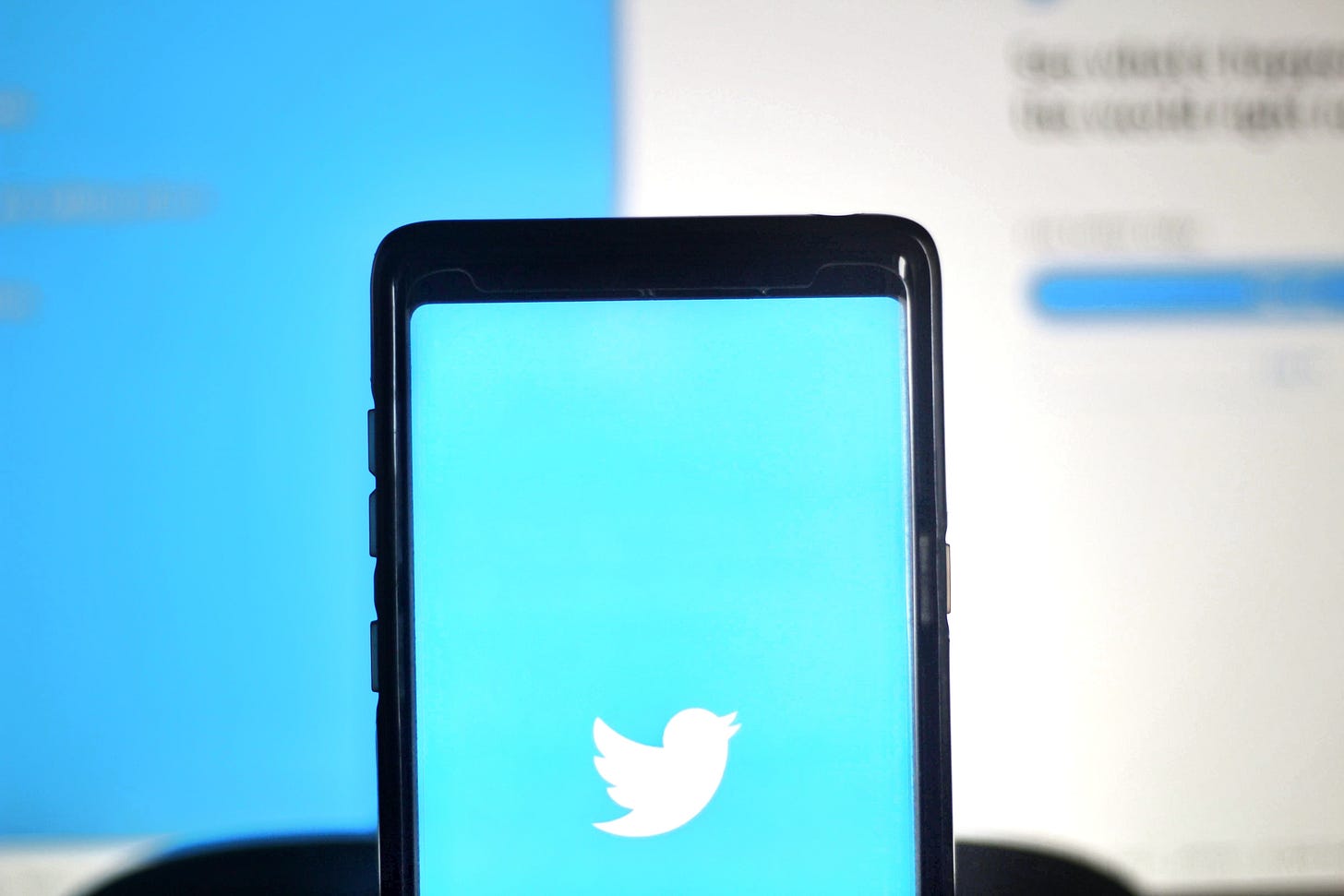 Photo of Twitter on a phone. (Joshua Hoehne / Unsplash)
