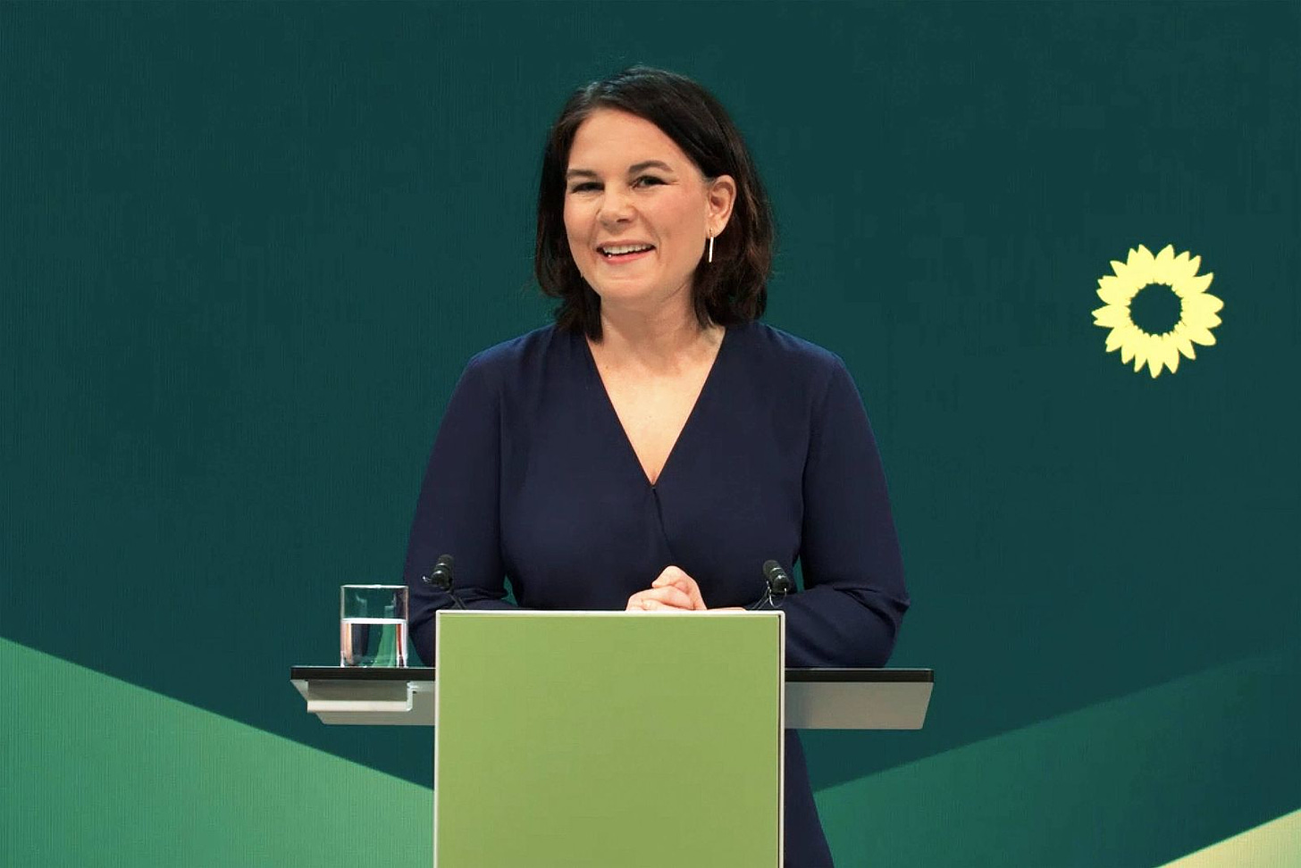 Annalena Baerbock: Reaktionen auf die grüne Kanzlerkandidatin - DER SPIEGEL