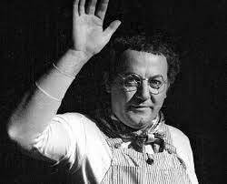 Coluche, pionnier inoubliable - Le Parisien