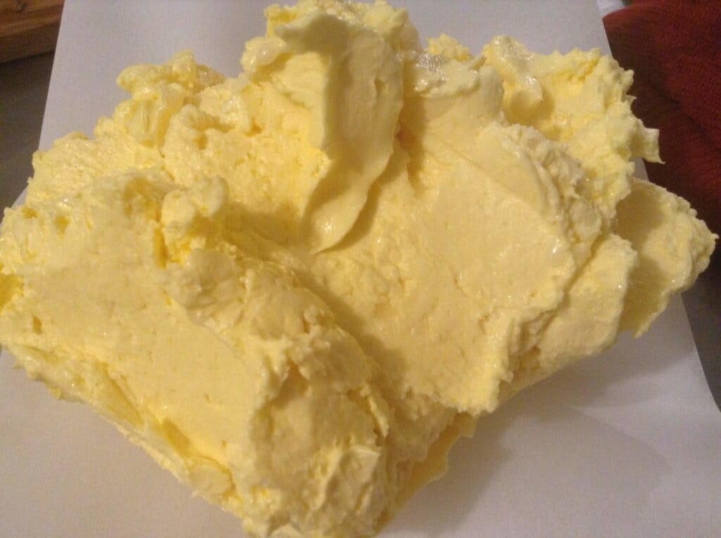 how to make butter - real butter from raw milk :)