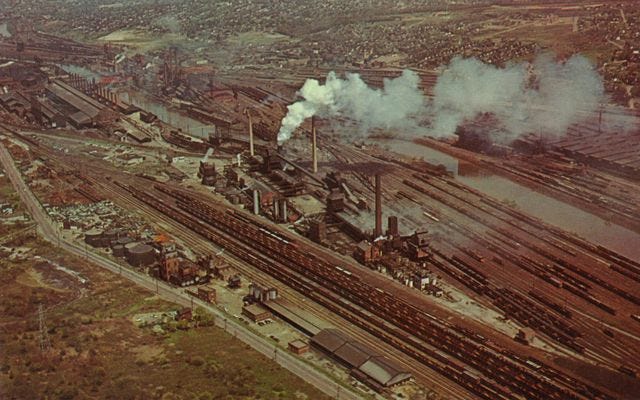 Youngstown steel mills | TrainBoard.com - The Internet's Original
