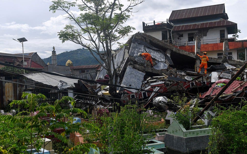 Número de mortos após terremoto na Indonésia sobe para 73 | Mundo | G1