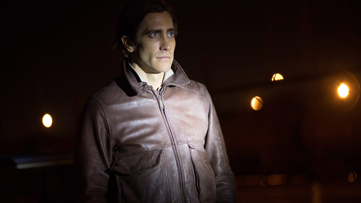 Jake Gyllenhaal, tightly coiled and very creepy in 'Nightcrawler'