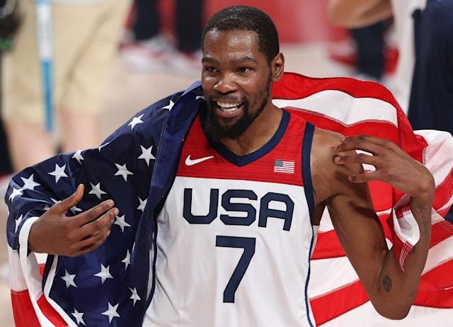 2021 Olympics: Kevin Durant flexes after gold medal win