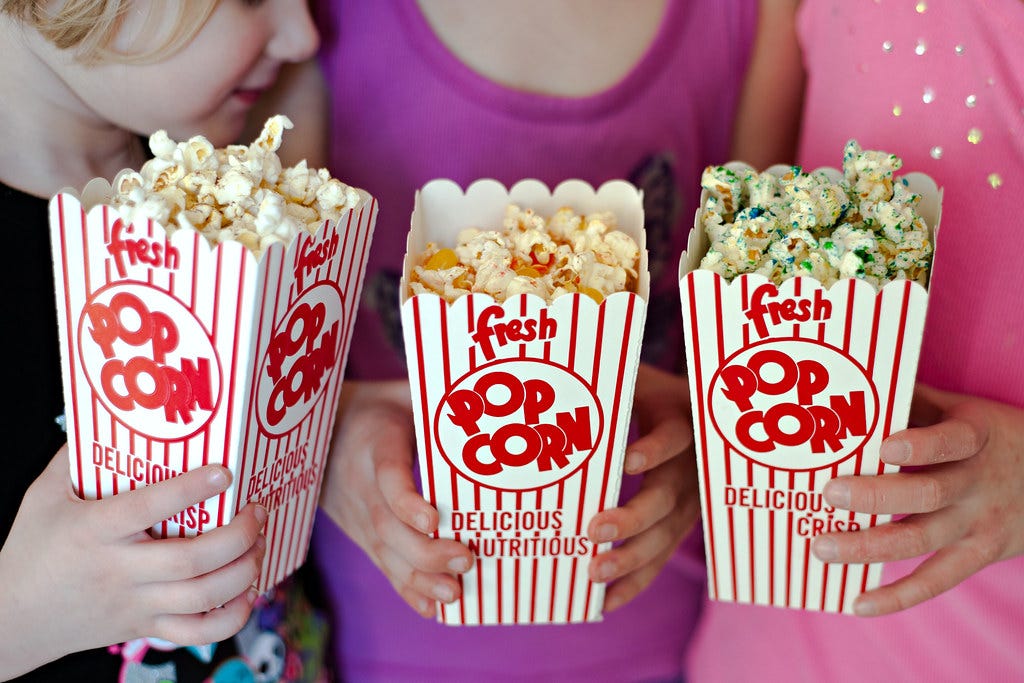 Girls with popcorn Girls with popcorn