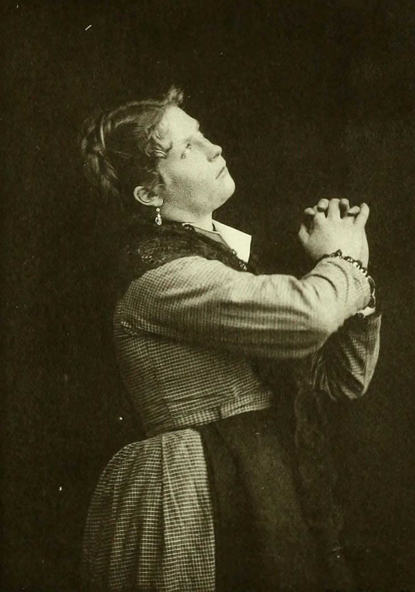 File:Marie Wittman in cataleptic pose (2), circa 1880.jpg - Wikimedia  Commons