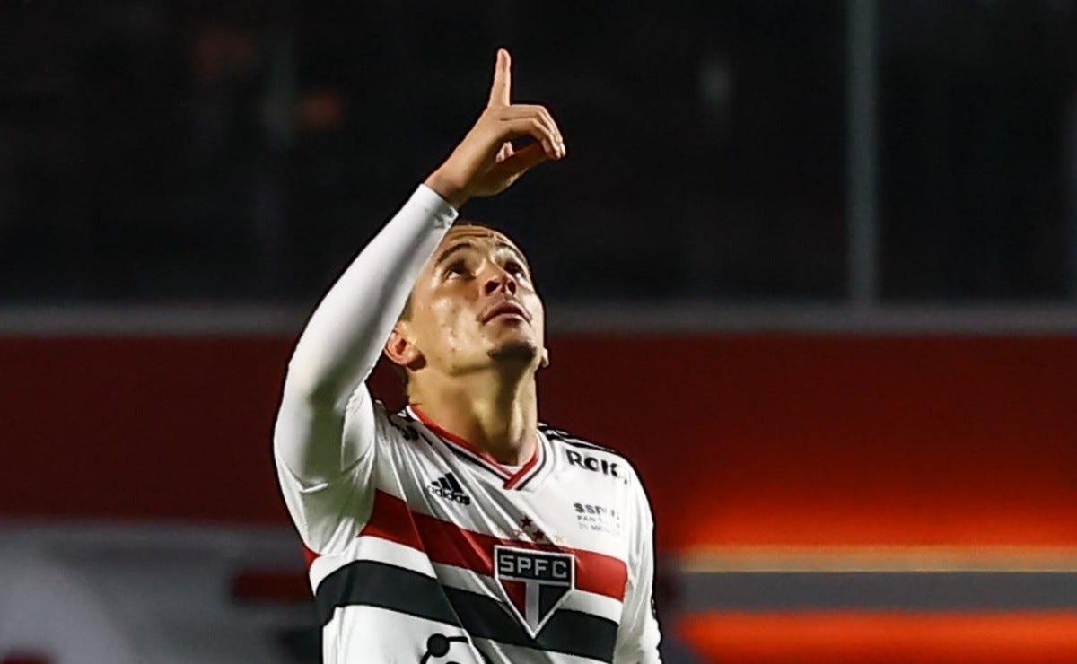 São Paulo dribla sondagem da Europa e renovação de Pablo Maia 'sorri' ao  Tricolor a longo prazo