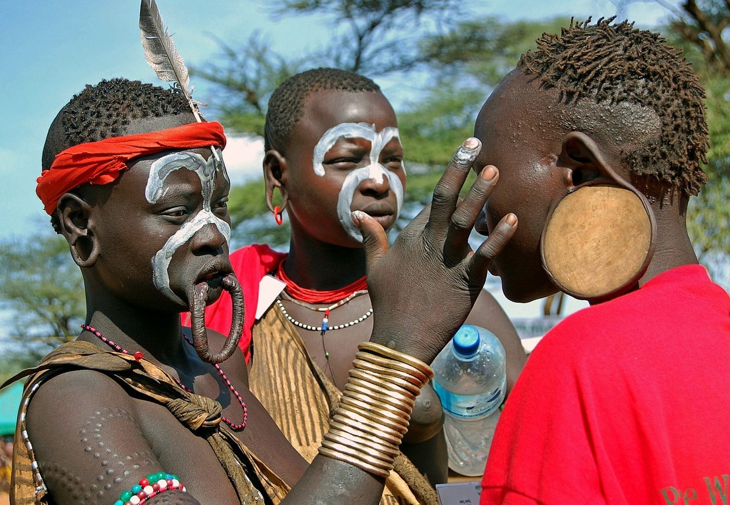 Tribal people desperately cling to tradition in Omo Valley, Ethiopia - Los  Angeles Times