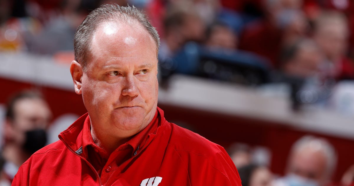 WATCH: Greg Gard explains why he called timeout that led to  Wisconsin-Michigan brawl