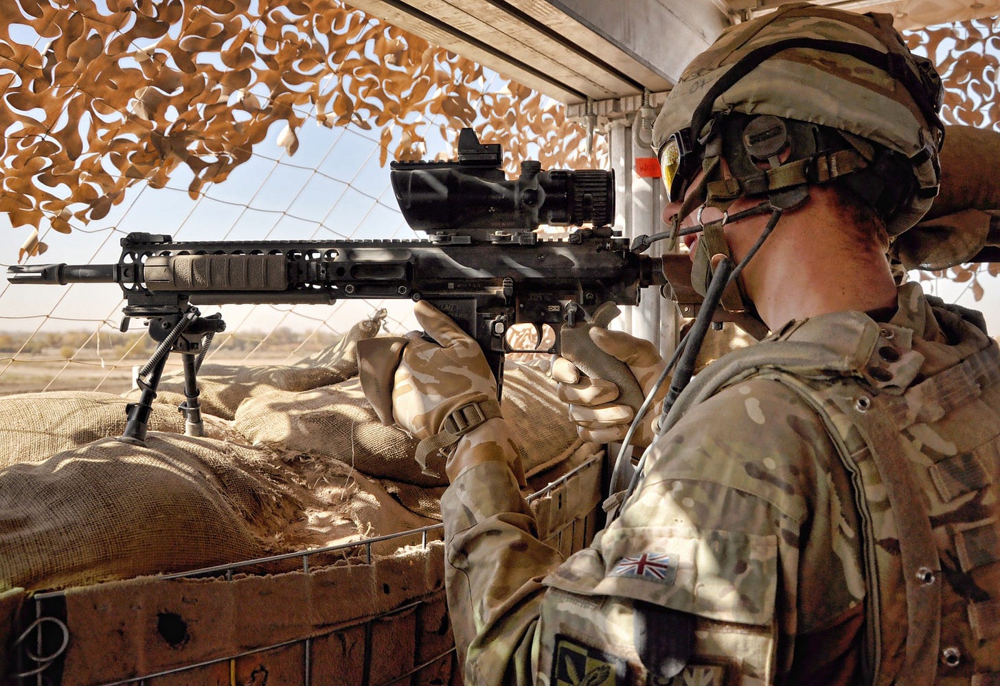 Soldier_Keeps_Watch_Over_Route_Trident,_Afghanistan