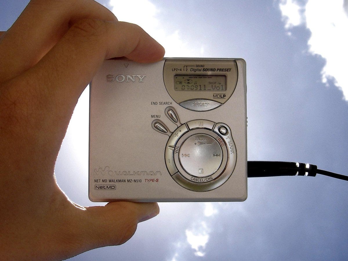 ax krieger&#39;s big moves on Twitter: &quot;Later Minidisc players were similarly  elegant, and very excellent examples of y2k design. Unsurprisingly, Sony&#39;s  MD Walkman and Net MD lines stole the show with trademark