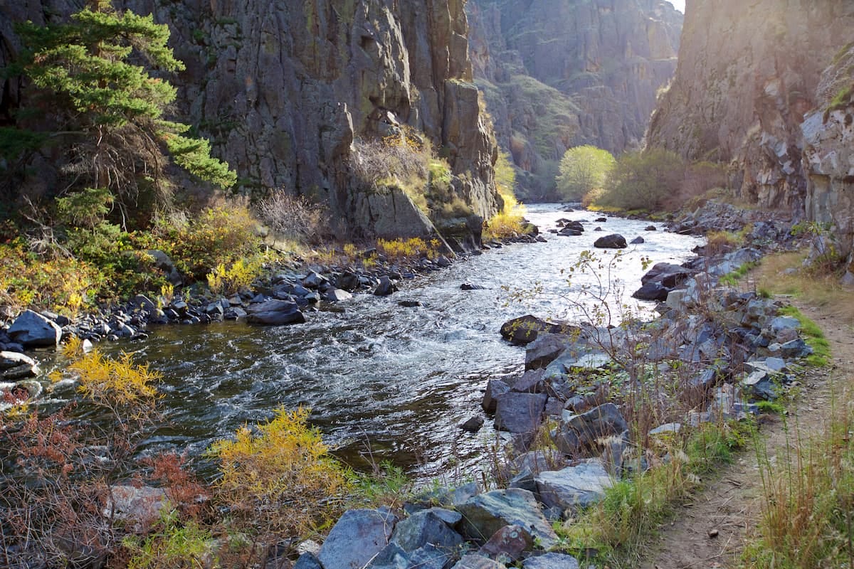 https://peakvisor.com/img/news/Hells-Canyon-National-RA.jpg