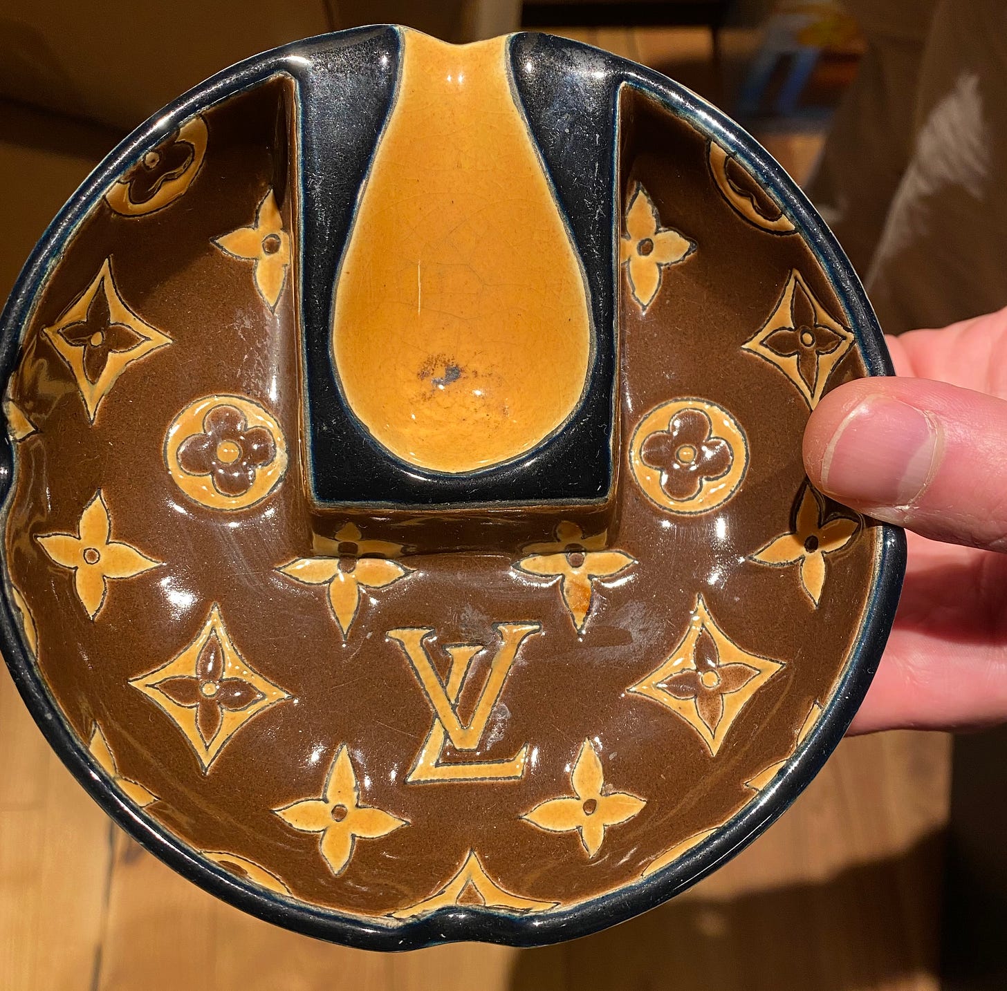 AUTHENTIC LOUIS VUITTON VINTAGE ASHTRAY (DESK)! RARE.