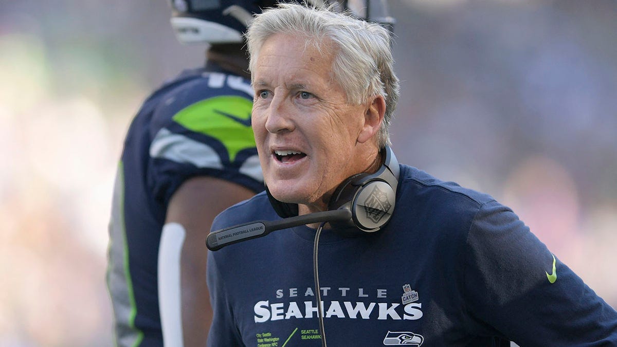 Seahawks' Pete Carroll calls for increased scrutiny of NFL playing surfaces  amid injuries | Fox News