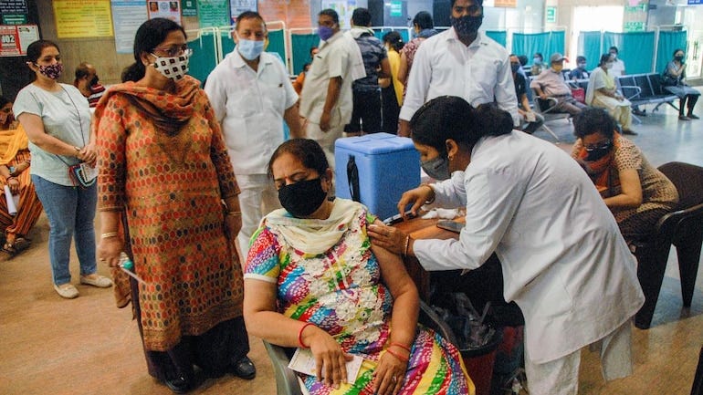Coronavirus vaccination centres to remain open in Mumbai this Sunday -  Coronavirus Outbreak News
