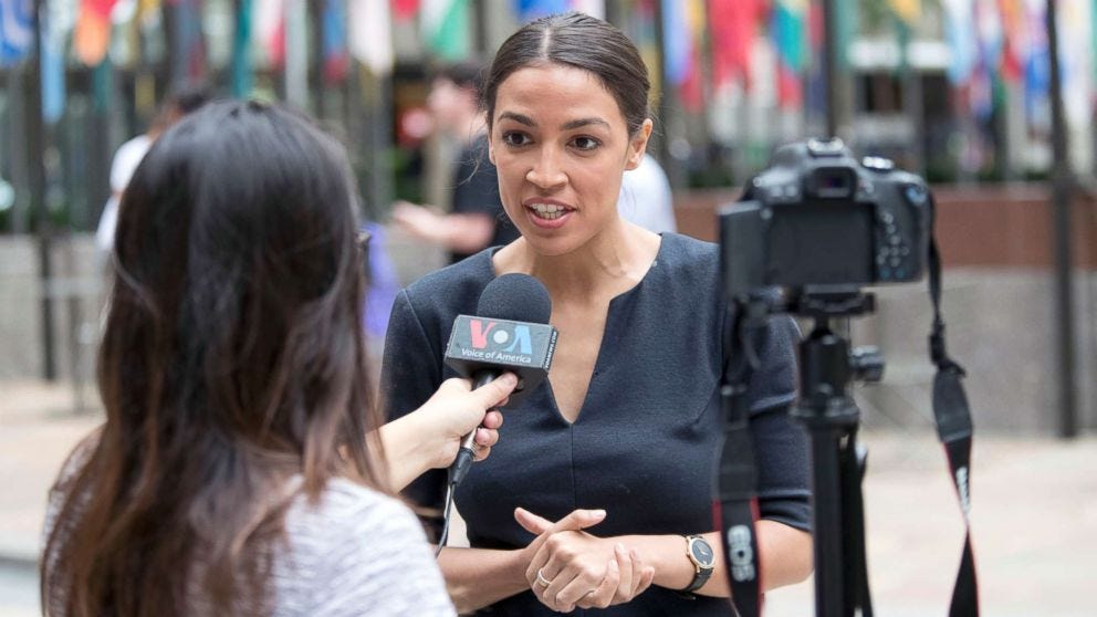 In historic upset, 28-year-old Alexandria Ocasio-Cortez unseats 4th ranking  House Democrat Joe Crowley - ABC News