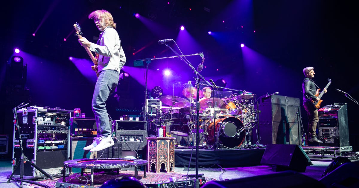 Phish Busts Out “L.A. Woman” After Nearly 500 Shows During L.A.  &quot;Tweezerfest&quot; At The Forum [Photos/Videos]